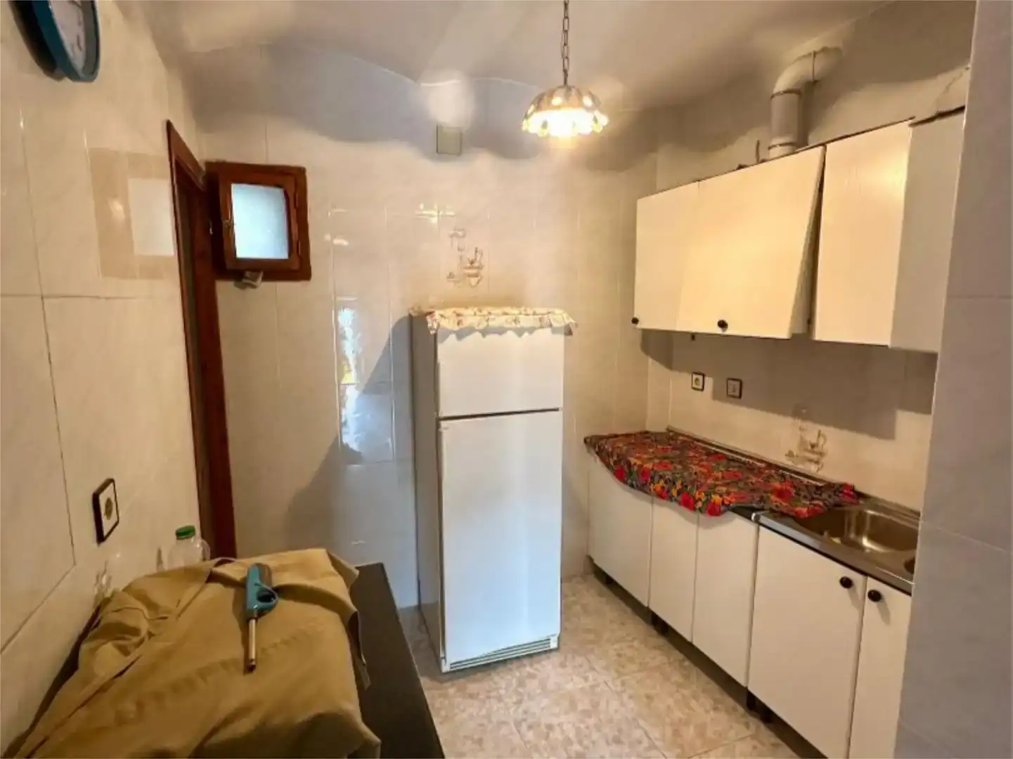 Cuina de Casa adosada en venda en Alburquerque amb Moblat i Balcó