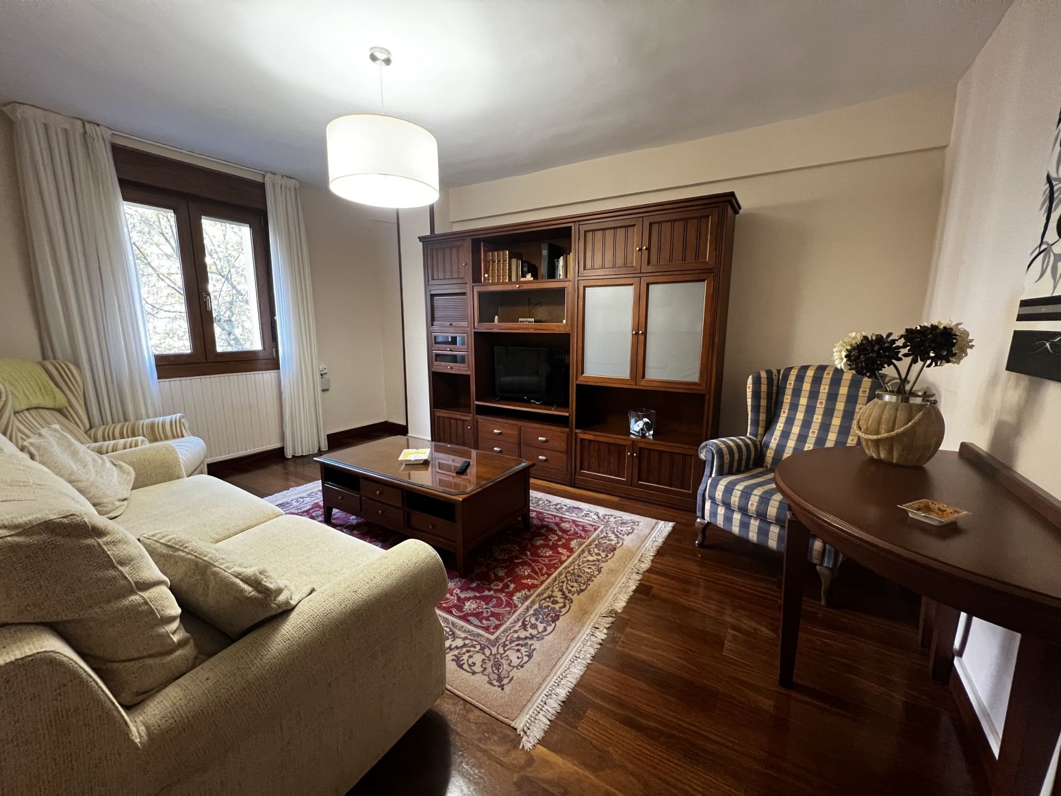 Sala de estar de Piso en venta en Santander con Parquet y Amueblado