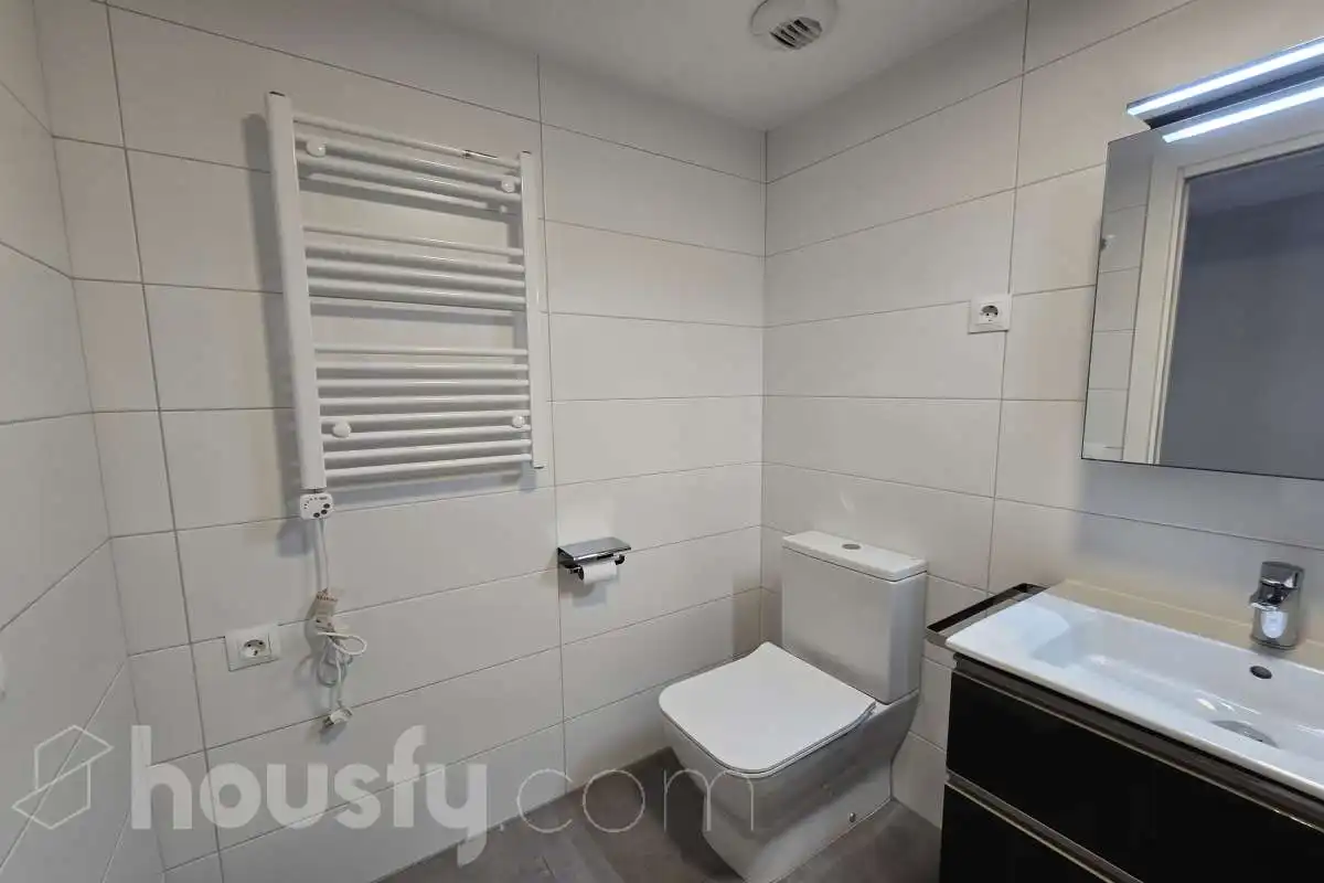 Badezimmer von Wohnung zur Miete in Sant Adrià de Besòs mit Klimaanlage und Balkon