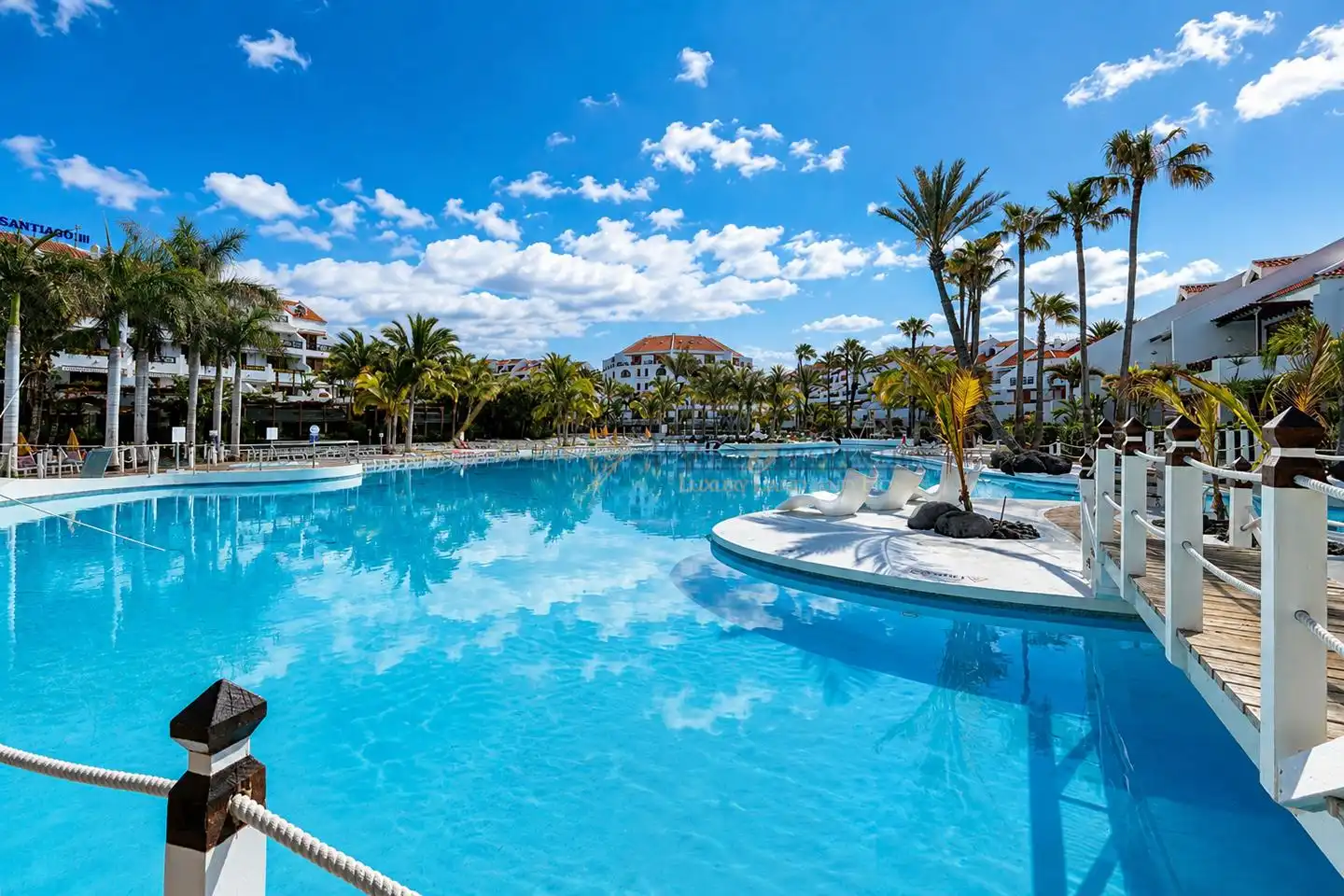 Schwimmbecken von Haus oder Chalet zum Verkauf in Arona mit Terrasse, Möbliert und Gemeinschaftspool