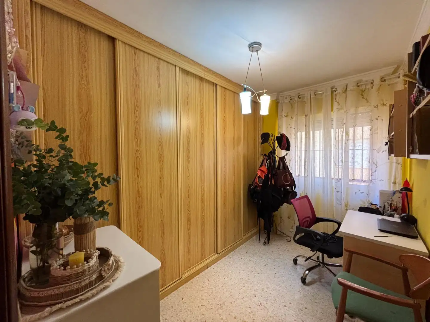 Dormitori de Pis en venda en Antequera amb Aire condicionat, Balcó i Piscina comunitària