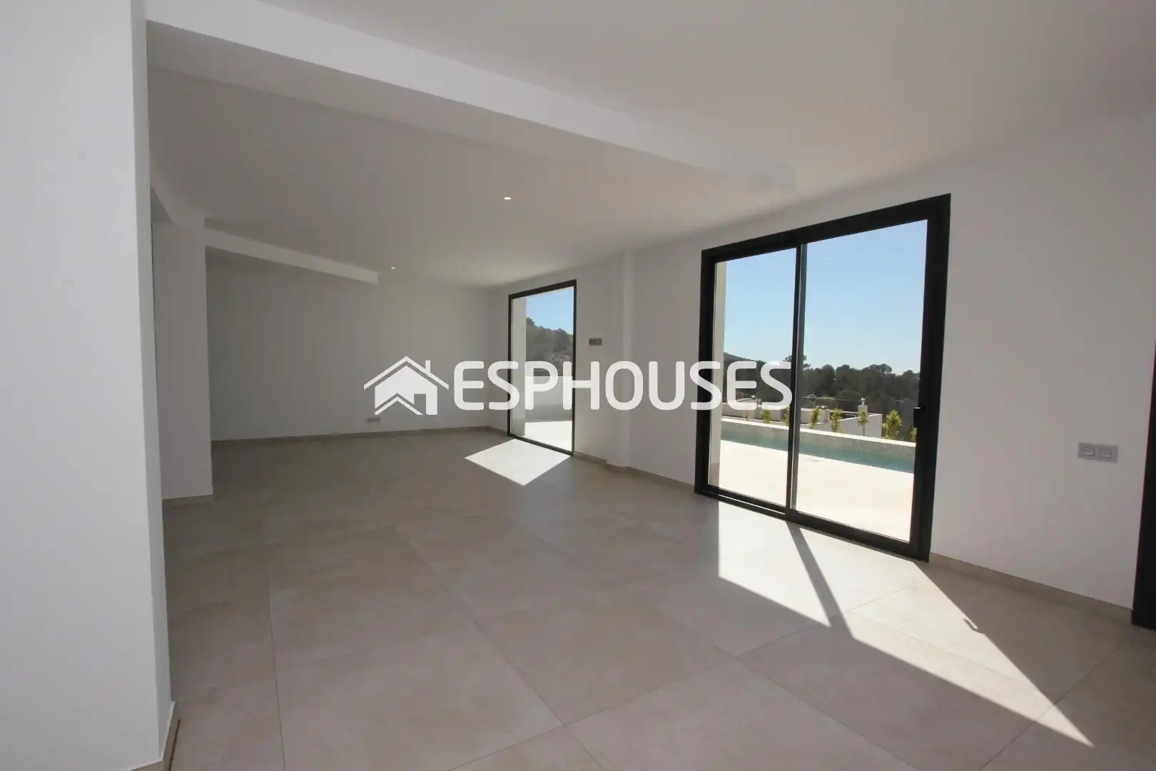 Casa con terrazza in vendita a Golf Bahía, imagen 25