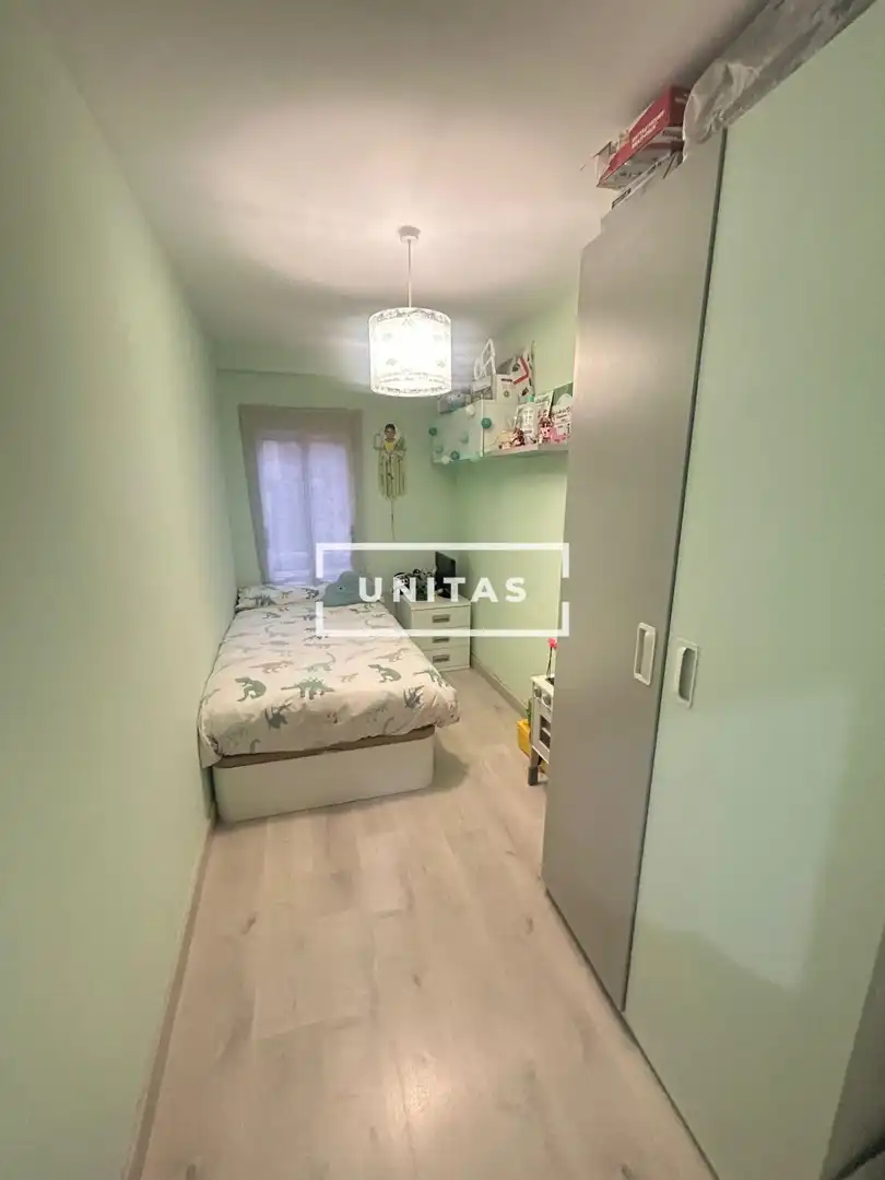 Piso en venta en BENEFAC.REMEDIOS URIARTE, 2, Carolinas Altas
