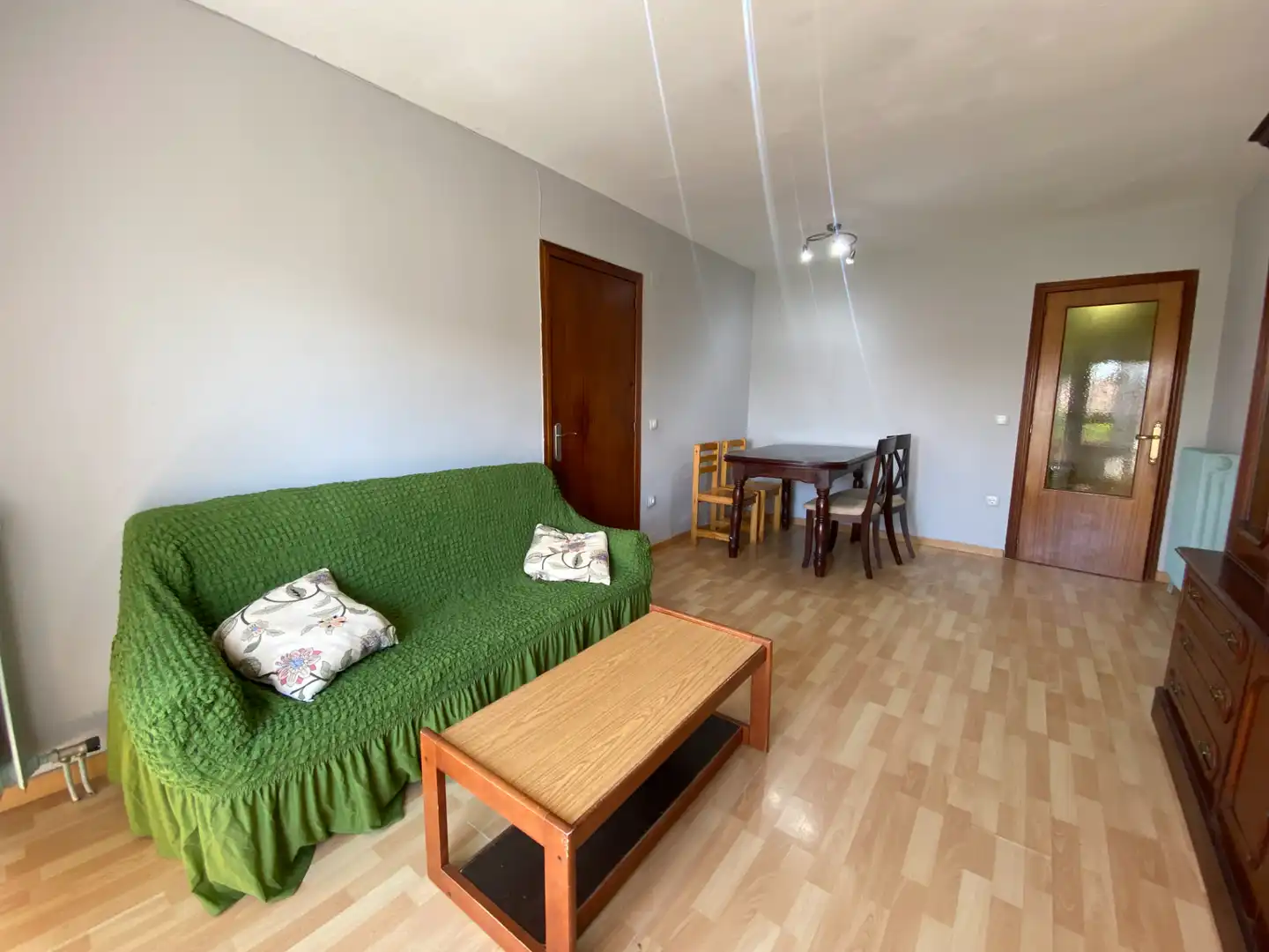 Sala d'estar de Pis en venda en Magaz de Pisuerga amb Calefacció, Terrassa i Traster