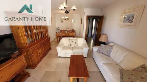 Foto 2 de Piso de alquiler en Centro ciudad, Fuengirola