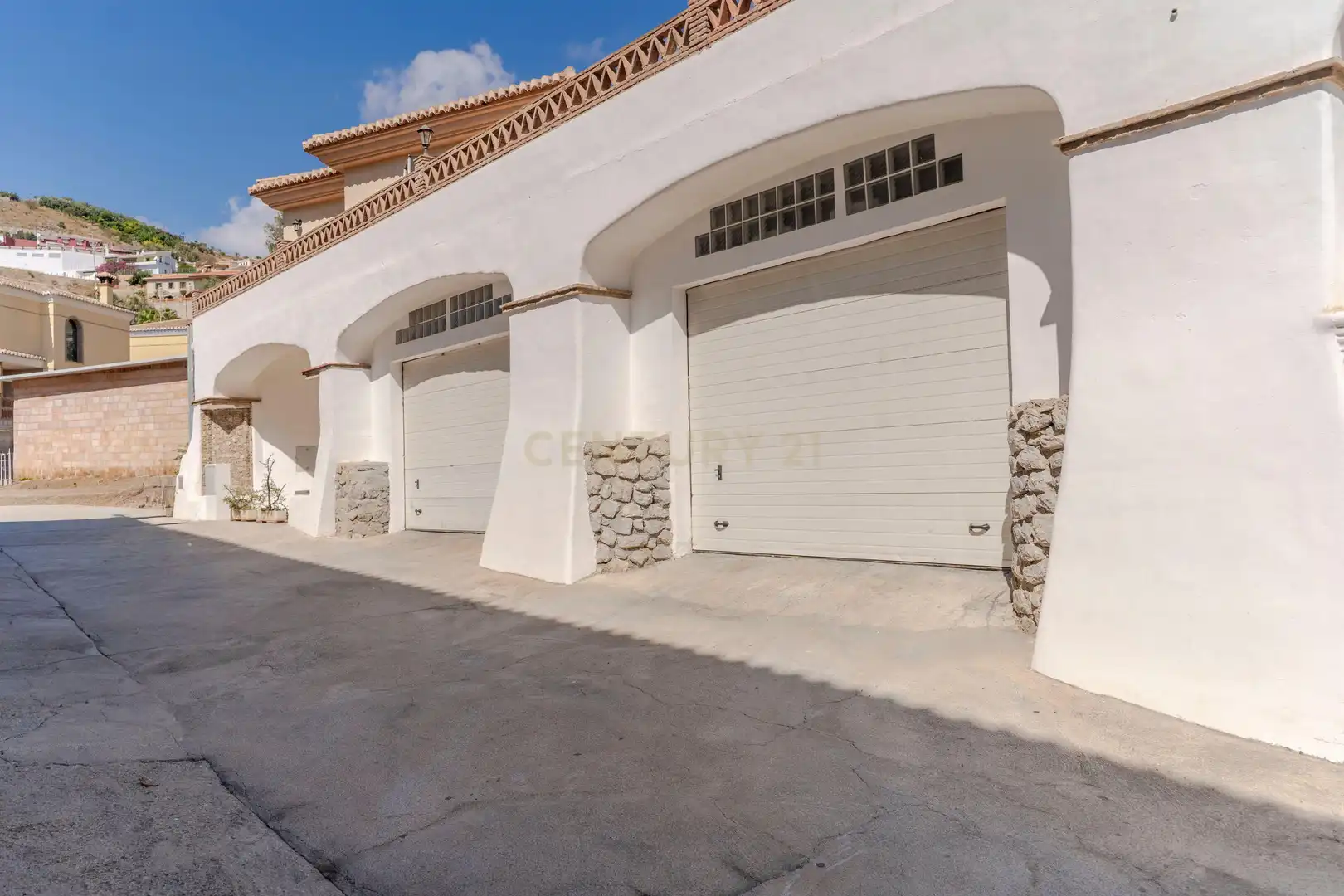 Vista exterior de Casa o chalet en venta en Almuñécar con Piscina
