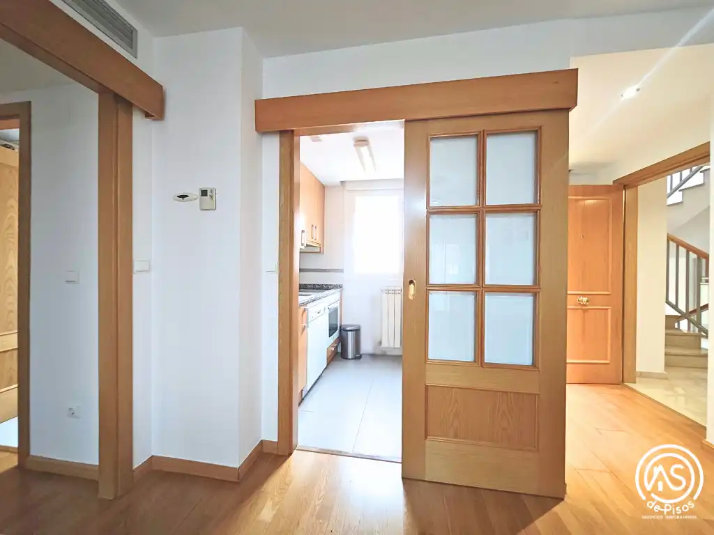 Flat for rent in Zaragoza, Zaragoza