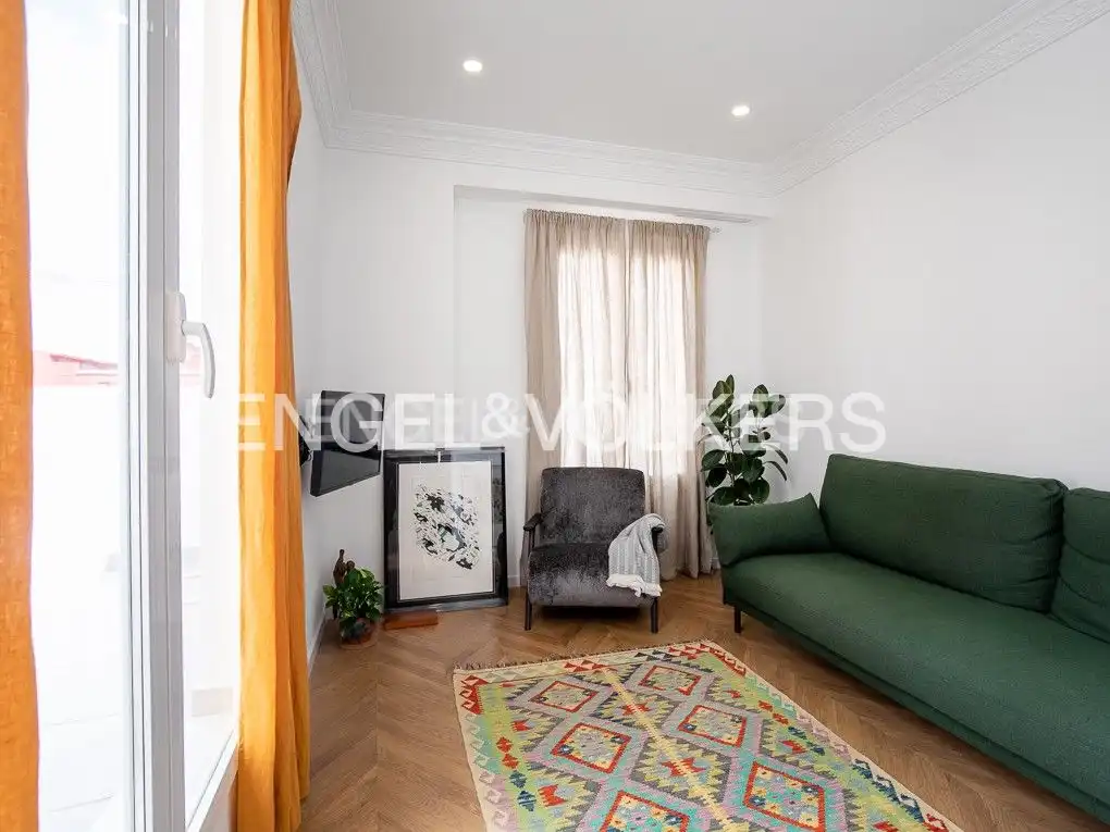 Sala d'estar de Àtic de lloguer en Valencia amb Aire condicionat, Calefacció i Parquet