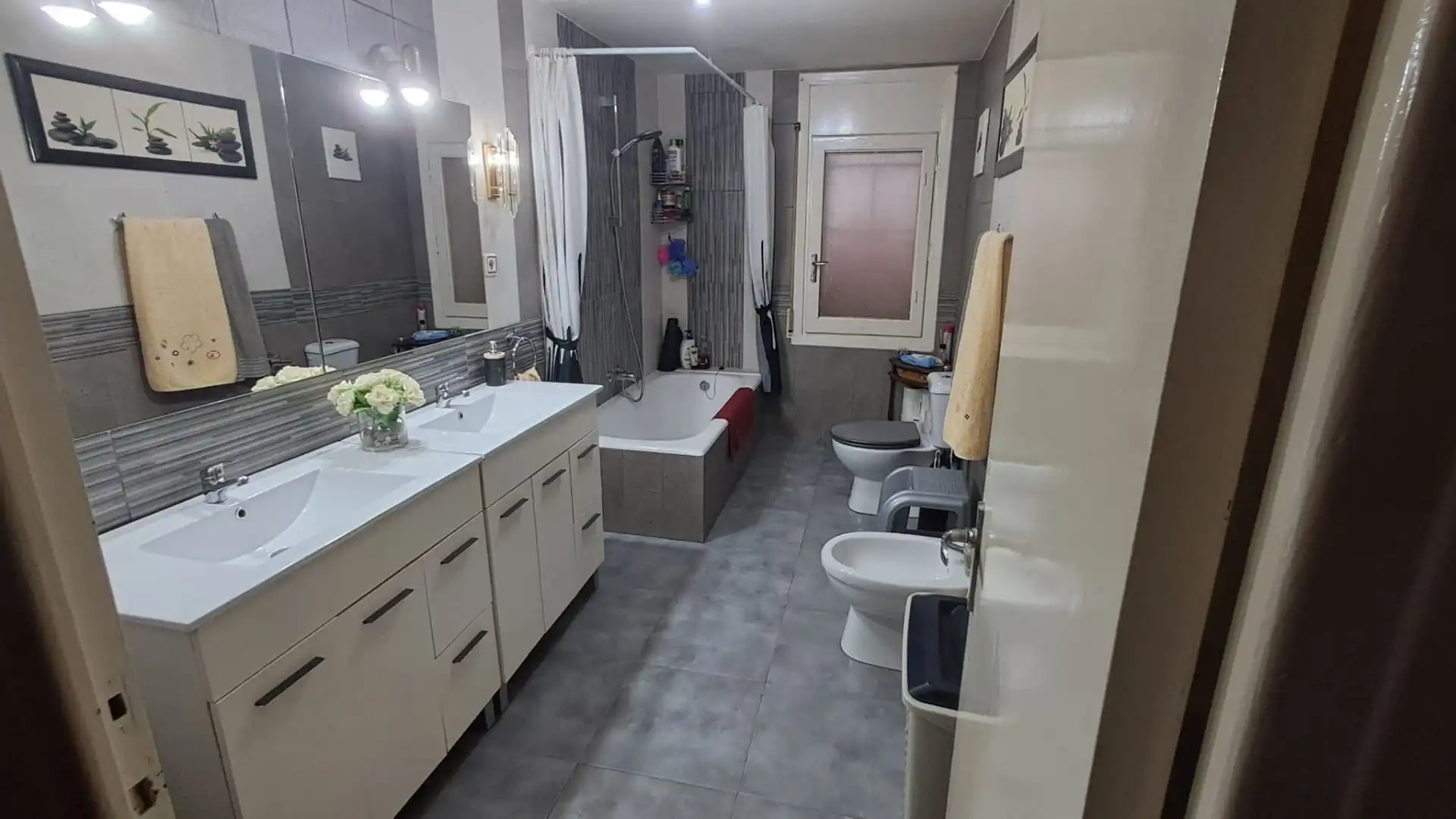 Badezimmer von Haus oder Chalet zum Verkauf in Pueyo de Santa Cruz mit Klimaanlage, Heizung und Privatgarten