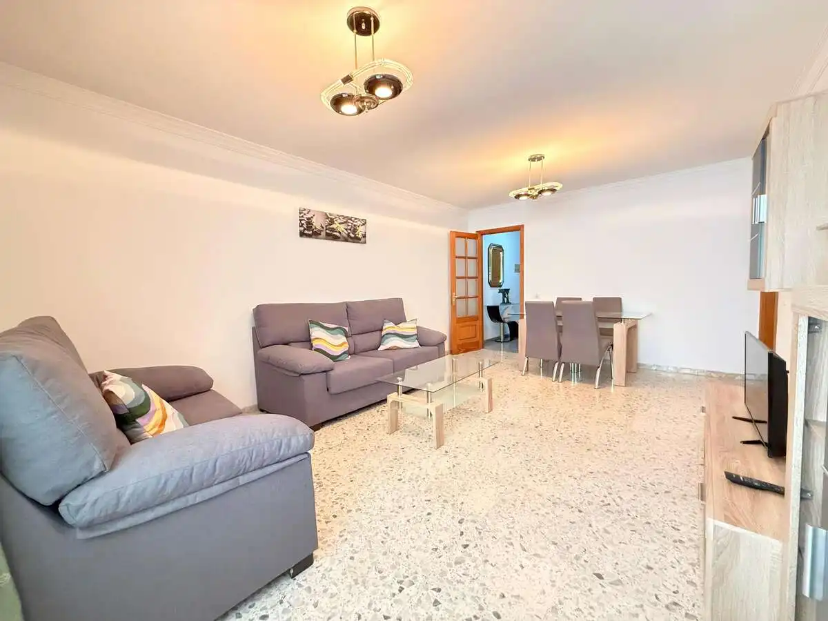 Sala d'estar de Pis en venda en Arrecife amb Terrassa, Moblat i Balcó
