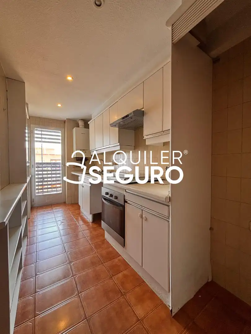 Kitchen of Flat for rent in Madrid  with Heating and Terrace