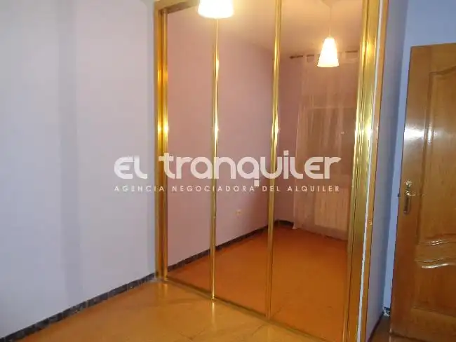 Flat for rent in Calle Maestro Arbós, La Alhóndiga