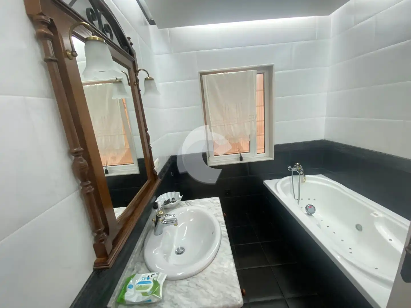 Badezimmer von Einfamilien-Reihenhaus zum Verkauf in Ourense Capital 