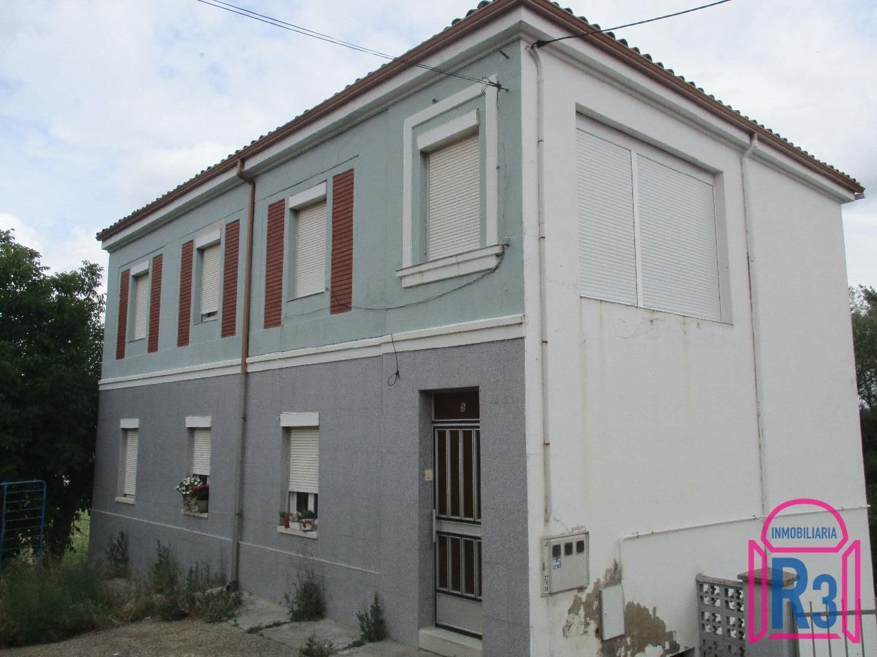 Exterior view of House or chalet for sale in León Capital 