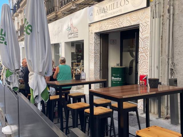 Local comercial en Venta en Calle Alamillos, 5 en Baza