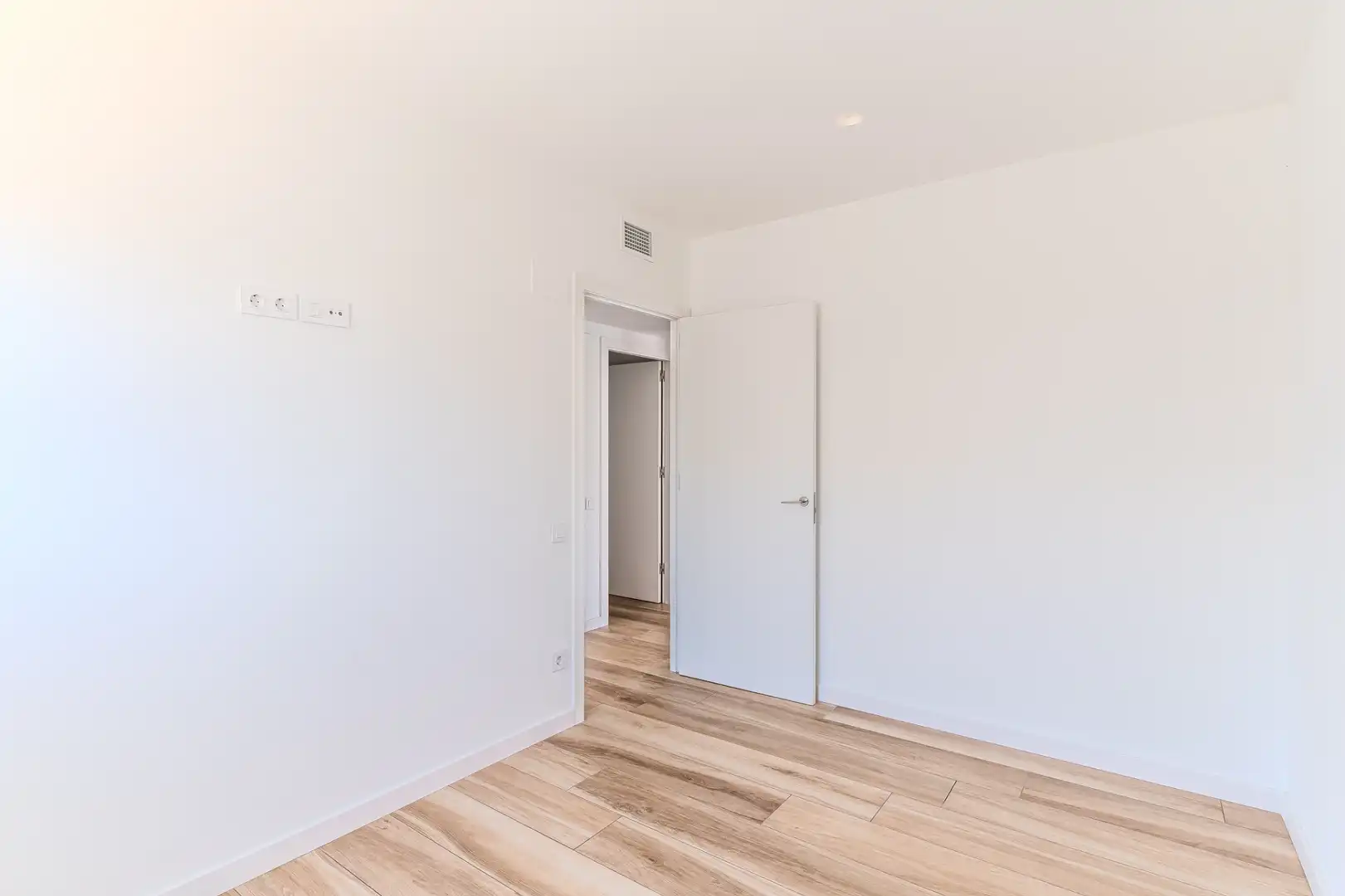 Schlafzimmer von Haus oder Chalet zum Verkauf in L'Ametlla de Mar  mit Klimaanlage, Heizung und Privatgarten