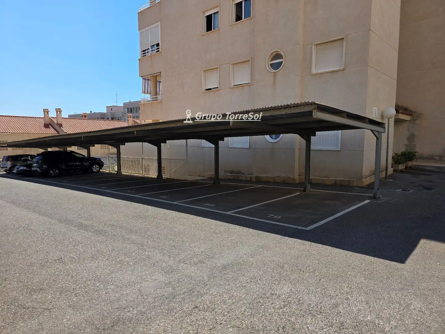 Parking of Flat for sale in Elche / Elx  with Air Conditioner, Heating and Terrace