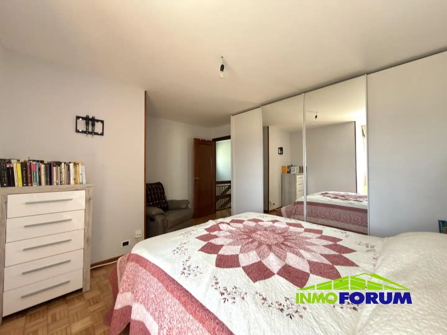 Schlafzimmer von Wohnung zum Verkauf in A Coruña Capital  mit Heizung, Abstellraum und Möbliert