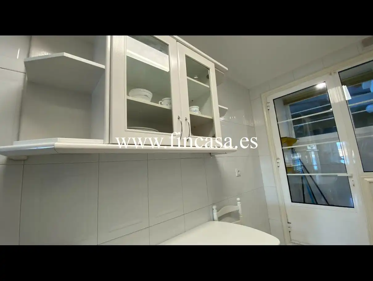 Cocina de Piso de alquiler en Baiona con Calefacción, Terraza y Amueblado