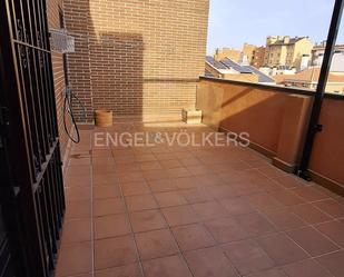 Terrace of Attic to rent in  Madrid Capital  with Air Conditioner, Private garden and Parquet flooring