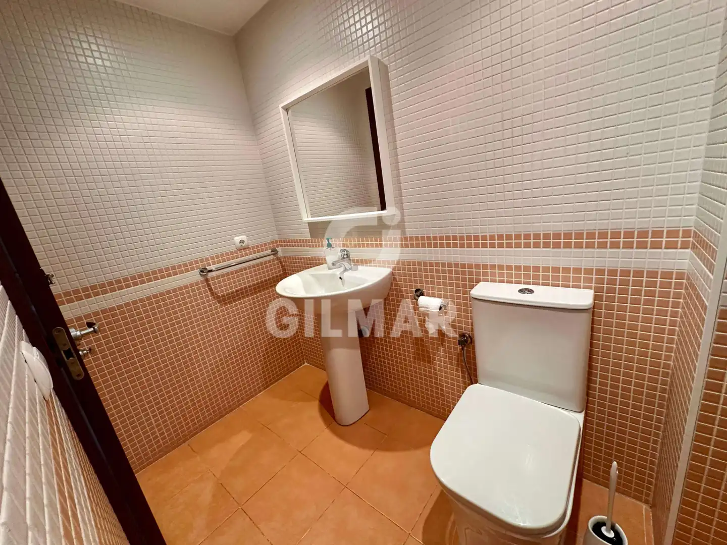 Badezimmer von Wohnung zum Verkauf in Arona mit Privatgarten, Terrasse und Abstellraum