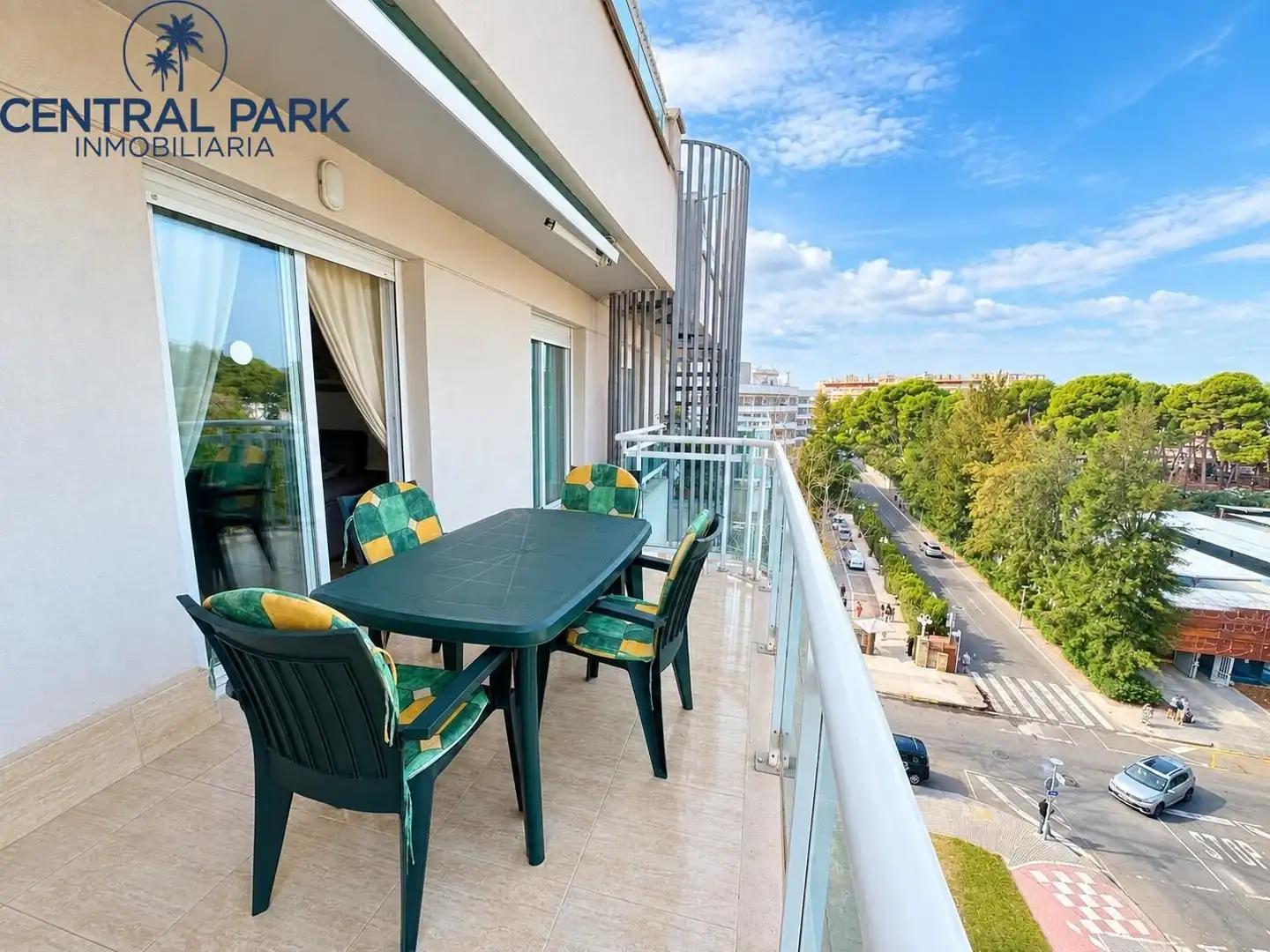 Apartment with pool for sale in Calle VILADOMAT, imagen 3