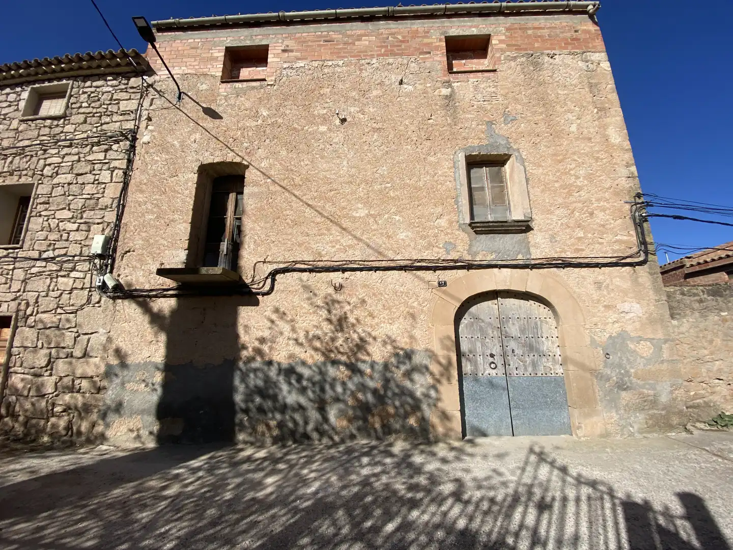 Vista exterior de Finca rústica en venda en Torrebesses amb Jardí privat