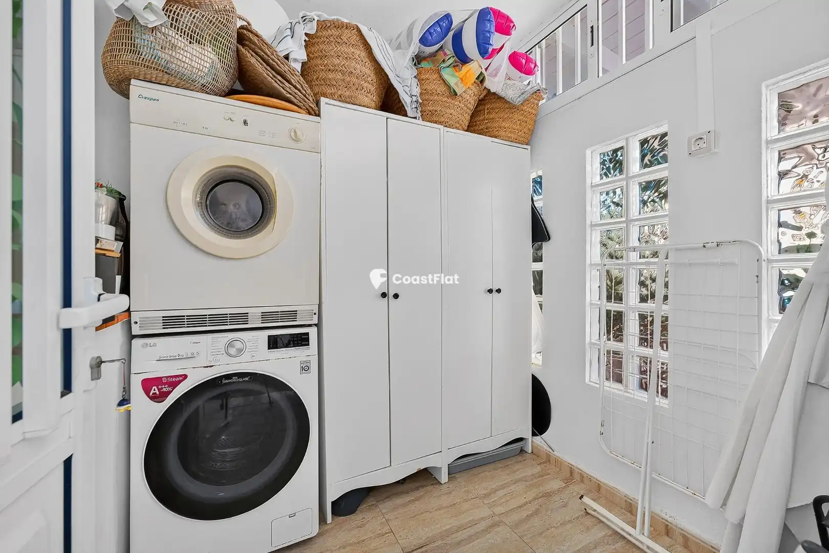 Dúplex en venta en Granadilla de Abona con Terraza y Piscina comunitaria