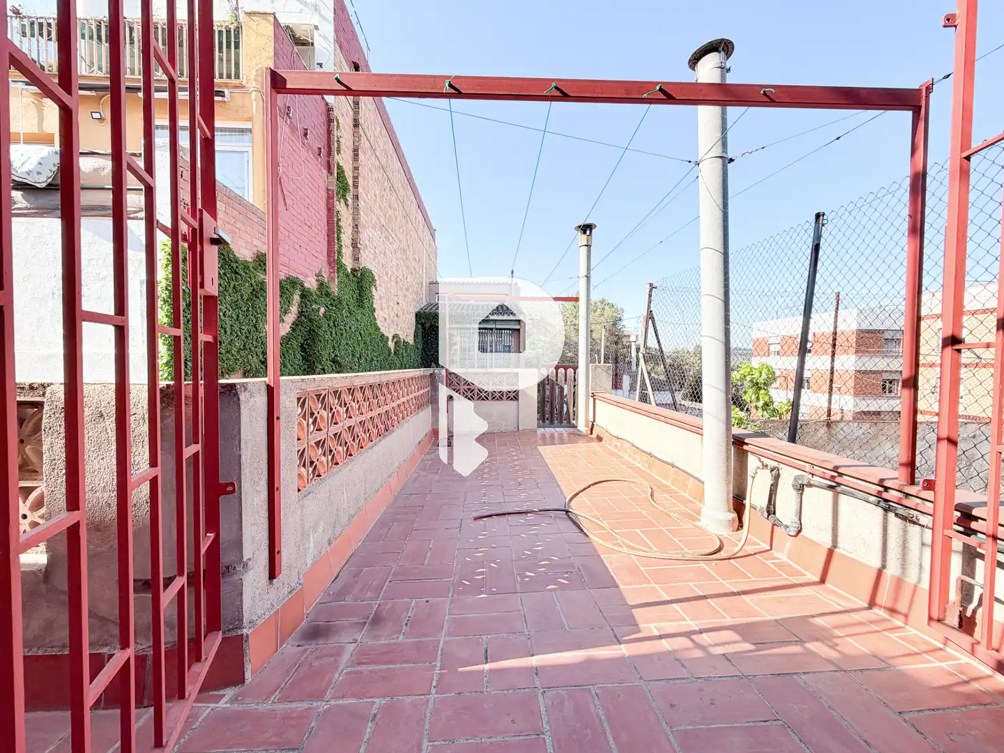 Terraza de Casa adosada en venta en Sant Vicenç Dels Horts con Aire acondicionado, Calefacción y Jardín privado