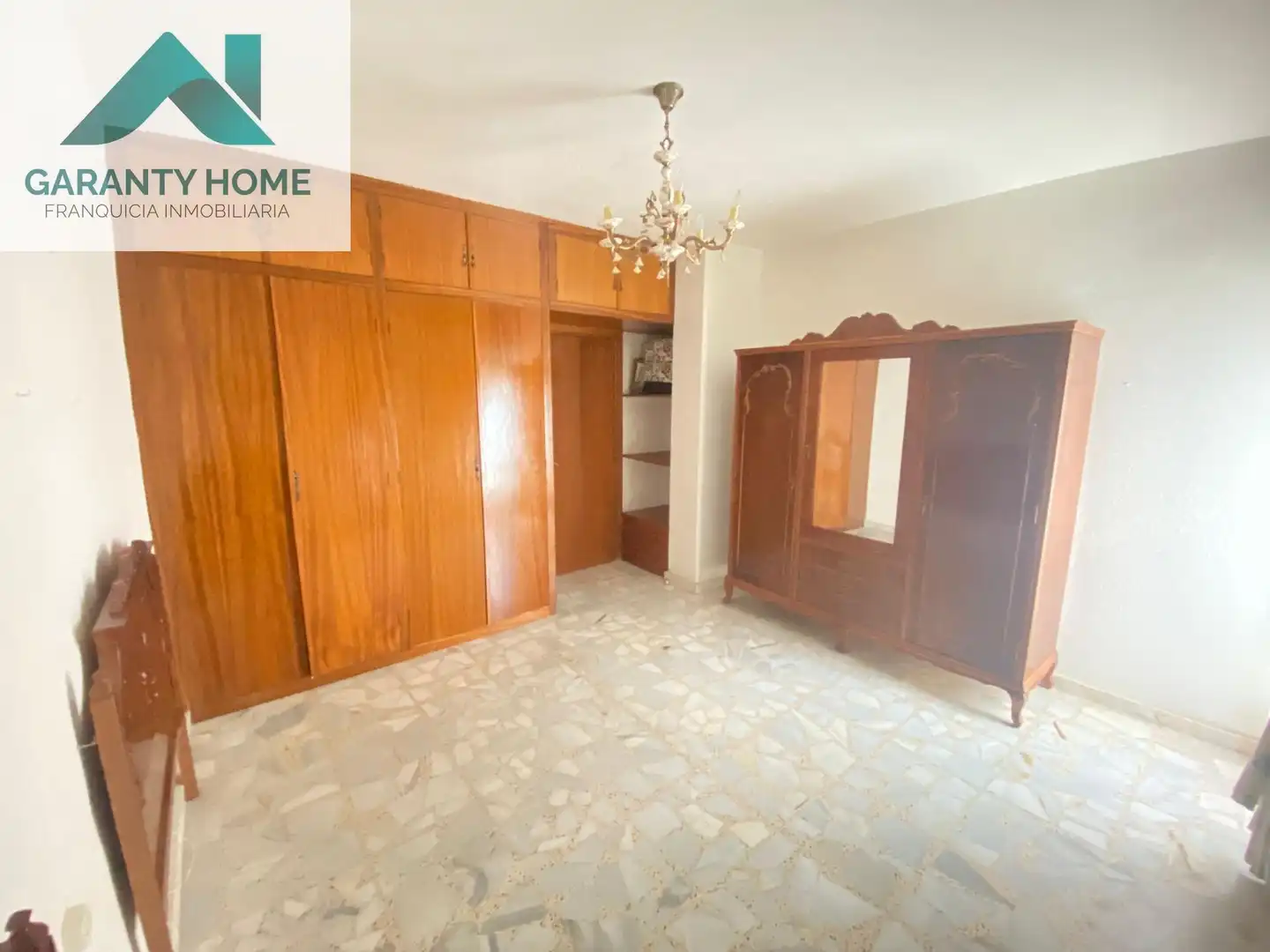 Habitación de Piso en venta en Torredonjimeno con Amueblado