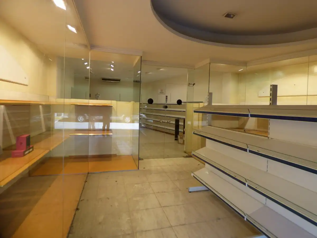 Locale commerciale in vendita a Vilanova del Camí, imagen 6