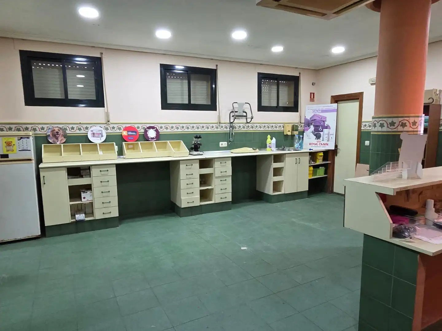Business premises for sale in La Granja - La Colina - Los Pastores