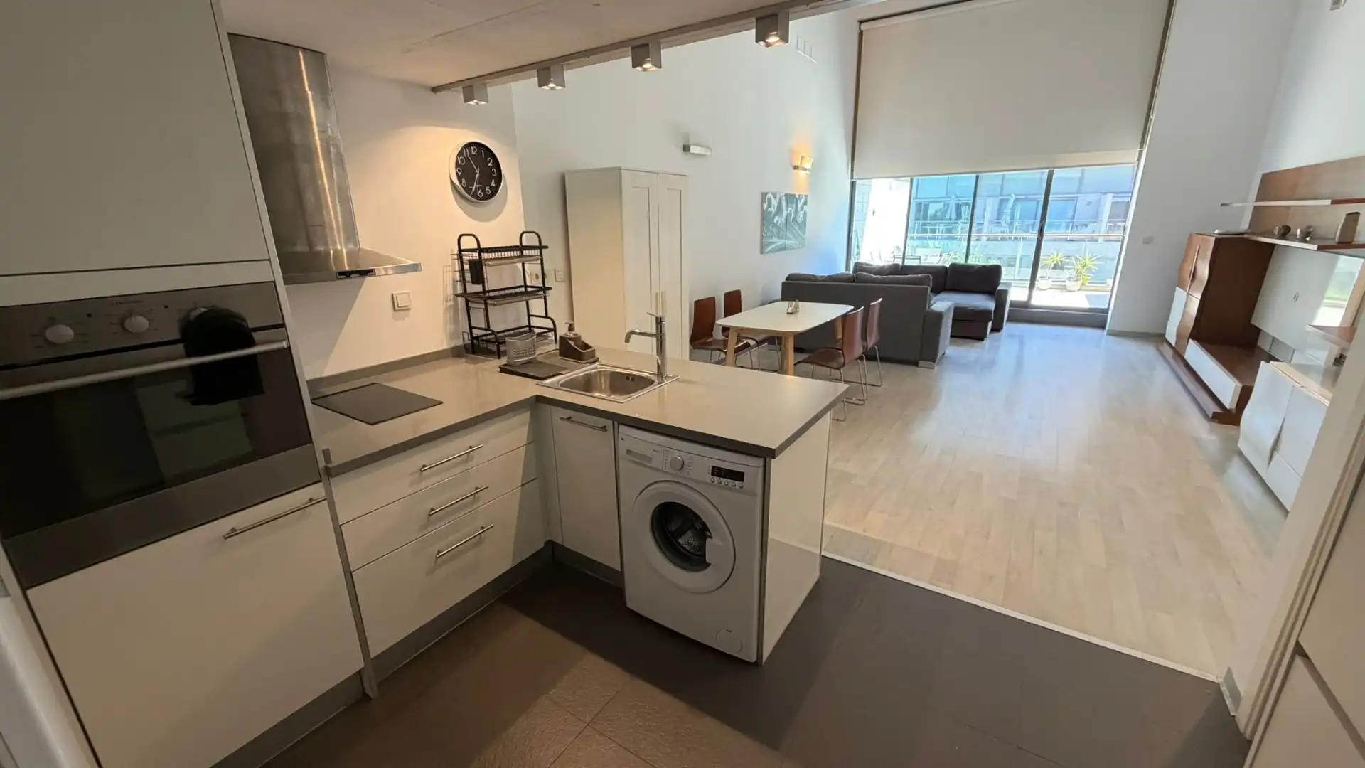 Küche von Wohnung zur Miete in Valencia mit Klimaanlage, Heizung und Parkett