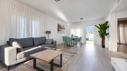 Foto 5 de Casa o xalet en venda a Avenida Baracaldo, Zona Carrefour - Urbanizaciones, Torrevieja