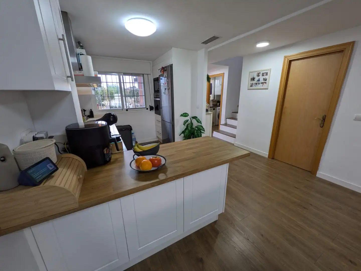 Cocina de Casa adosada en venta en La Pobla de Vallbona con Aire acondicionado, Calefacción y Jardín privado
