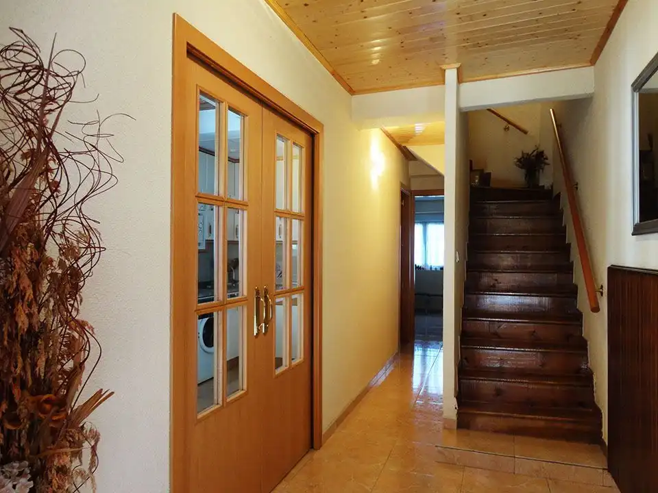Casa adosada en venda en Espejón amb Jardí privat, Traster i Moblat