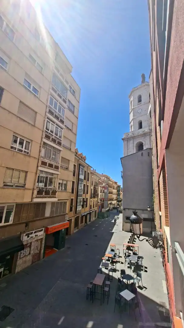 Vista exterior de Pis en venda en Valladolid amb Calefacció, Terrassa i Moblat