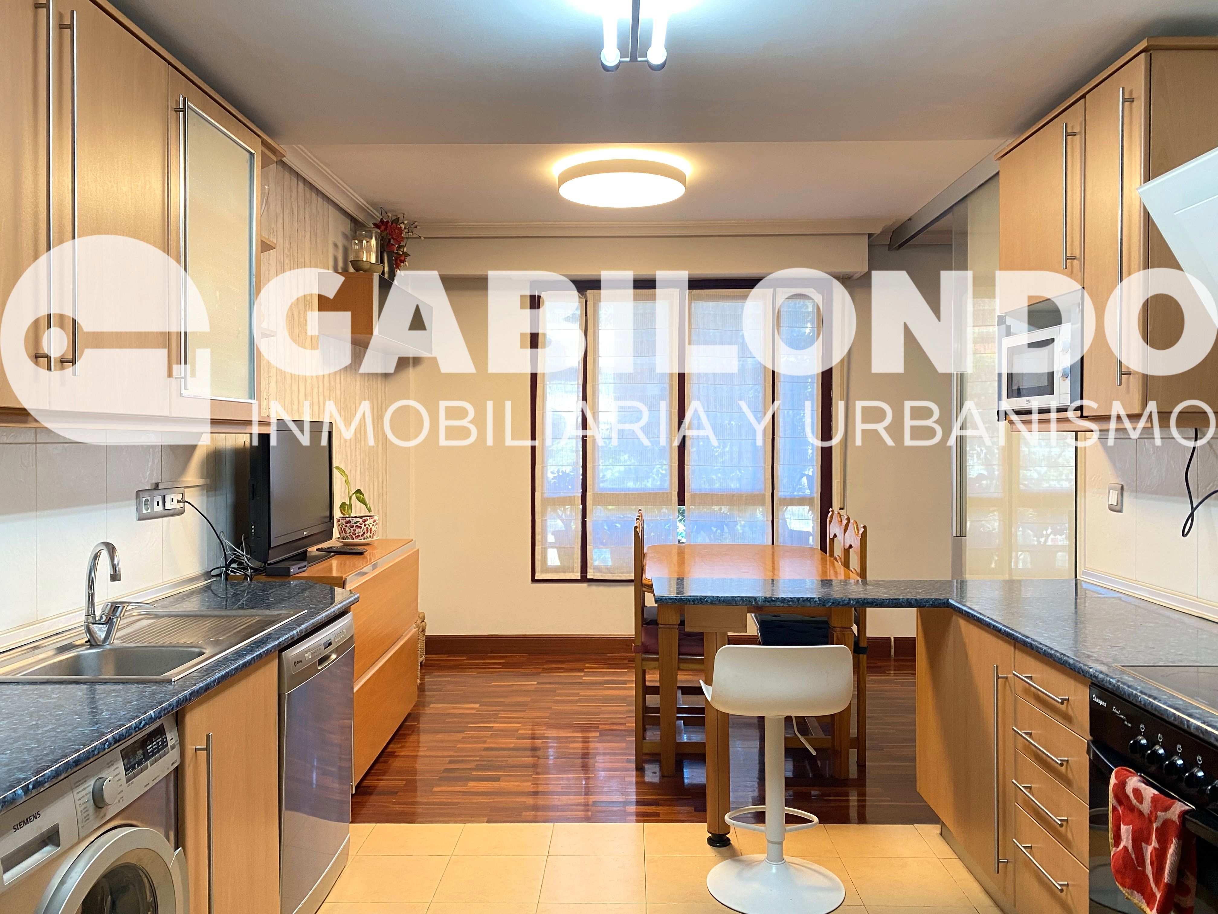 Kitchen of Duplex for sale in Elgoibar  with Heating, Parquet flooring and Furnished