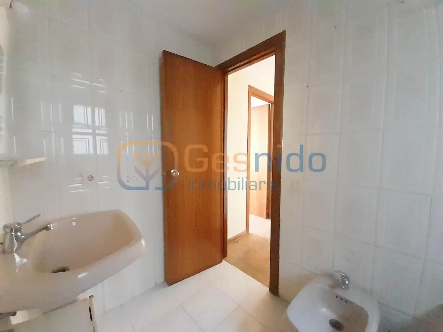 Bathroom of Flat for sale in Segovia  with Heating, Parquet flooring and Terrace