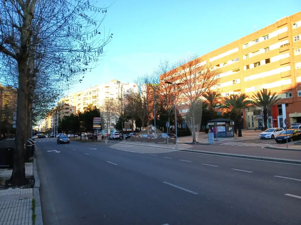 Garatge de lloguer a Plaza de Antonio Zoido Diaz, Maria Auxiliadora - Barriada de Llera