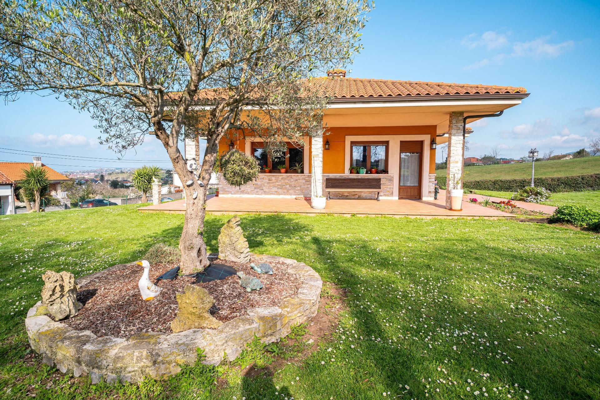 Garden of House or chalet for sale in Gijón   with Heating, Private garden and Terrace