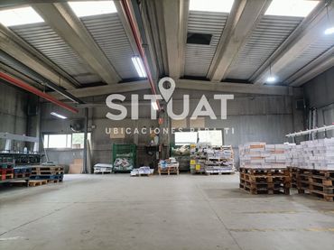 Nave industrial con ascensor en venta en Carretera de Torrelles de Llobregat 22