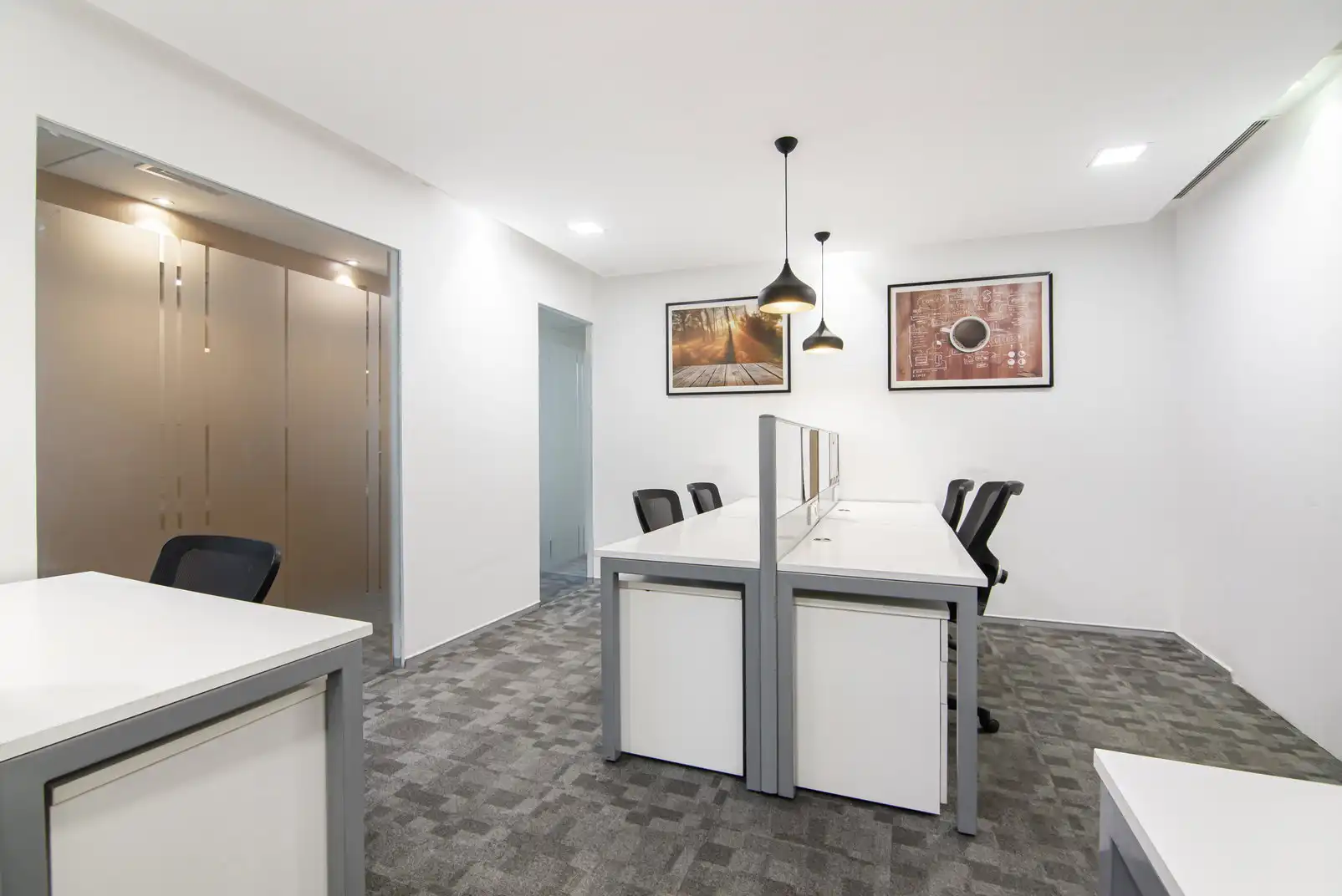 Bureau avec ascenseur à louer à Avenida Madariaga 1, imagen 7