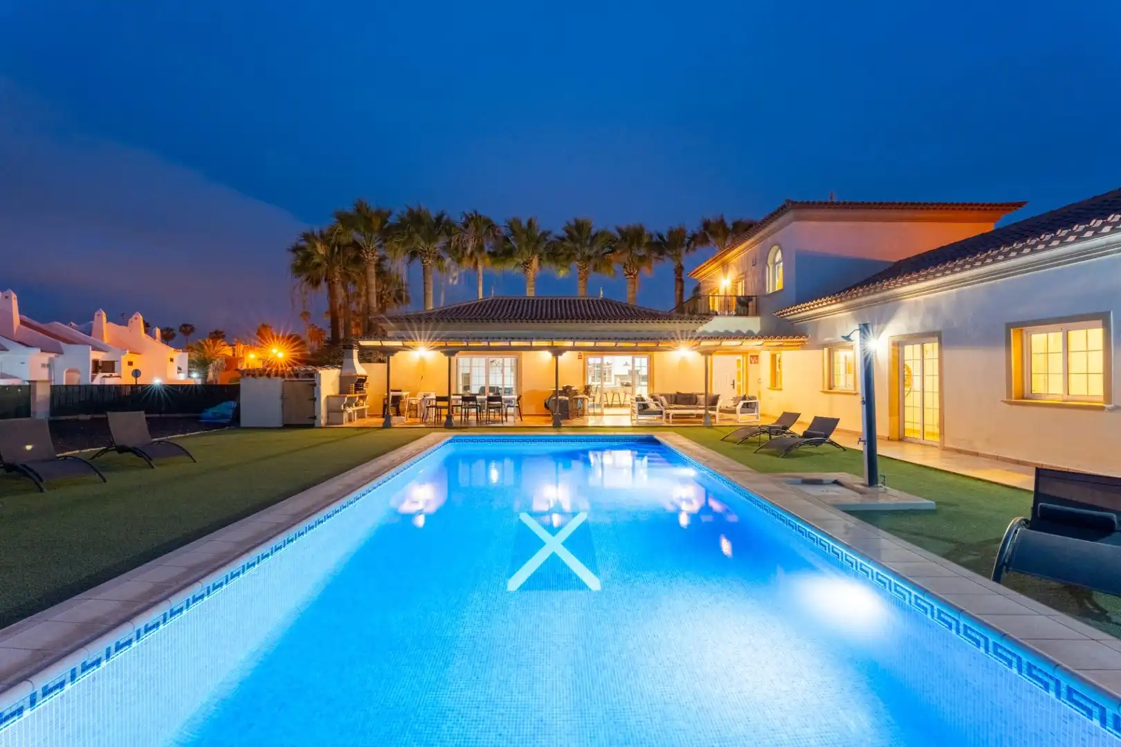 Swimming pool of Houses for sale in San Miguel de Abona  with Air Conditioner, Private garden and Terrace