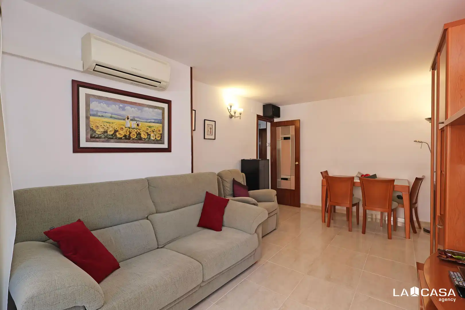 Sala d'estar de Pis en venda en Esplugues de Llobregat amb Balcó