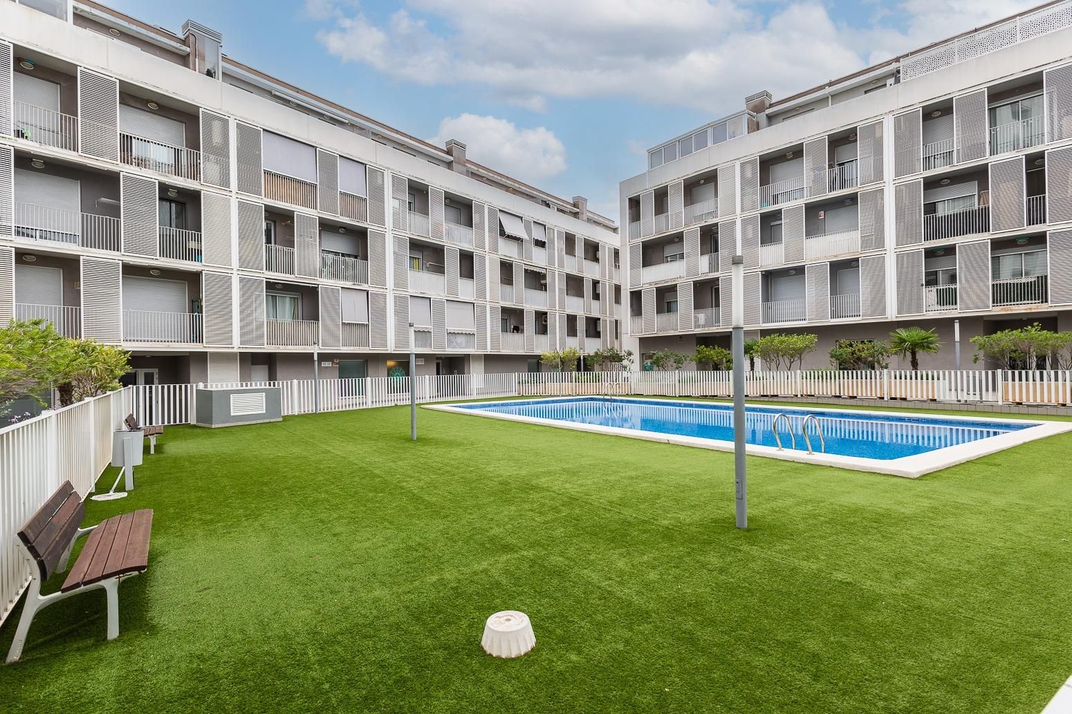 Piscina de Àtic en venda en Torrent amb Aire condicionat, Jardí privat i Terrassa