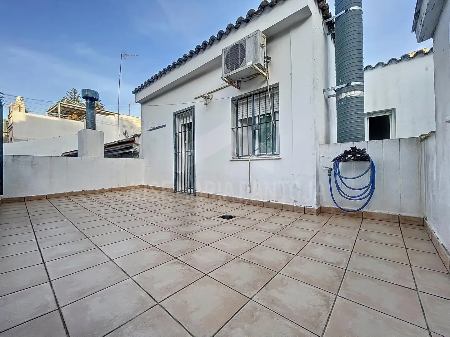 Vista exterior de Ático en venta en Jerez de la Frontera con Aire acondicionado y Terraza