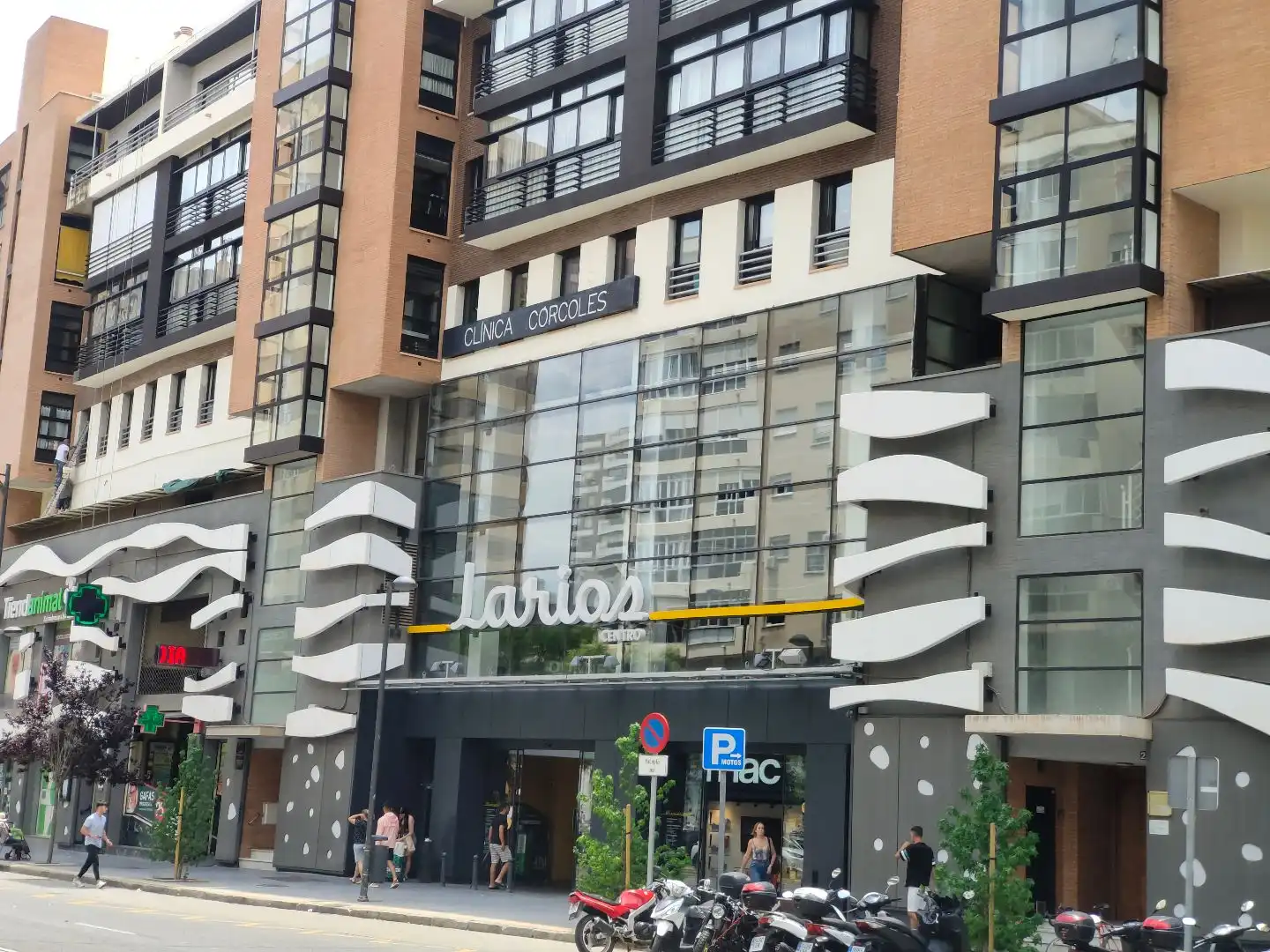 Außenansicht von Garage zur Miete in Cruz de Humilladero