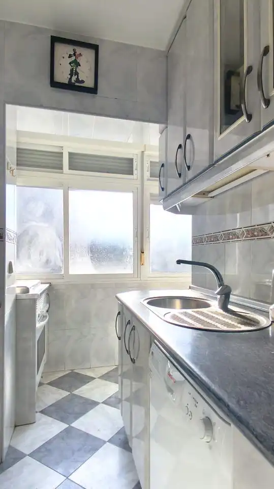 Kitchen of Flat for rent in Madrid