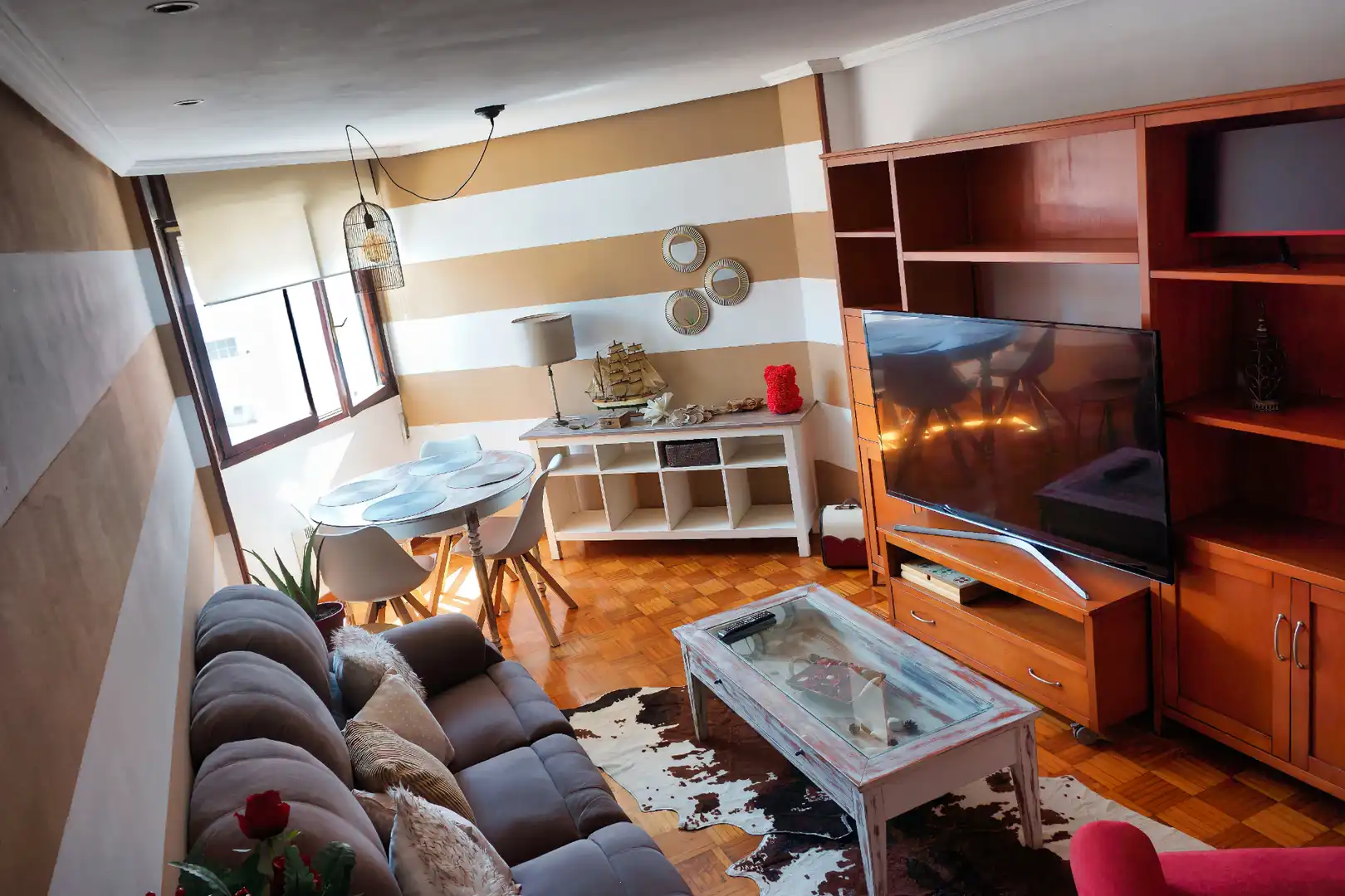 Living room of Flat for sale in Corvera de Asturias  with Parquet flooring, Storage room and Furnished